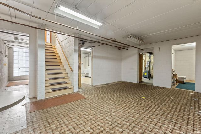 59277 Hazel Road, South Bend, IN 46614