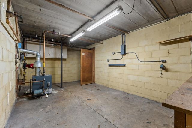 59277 Hazel Road, South Bend, IN 46614