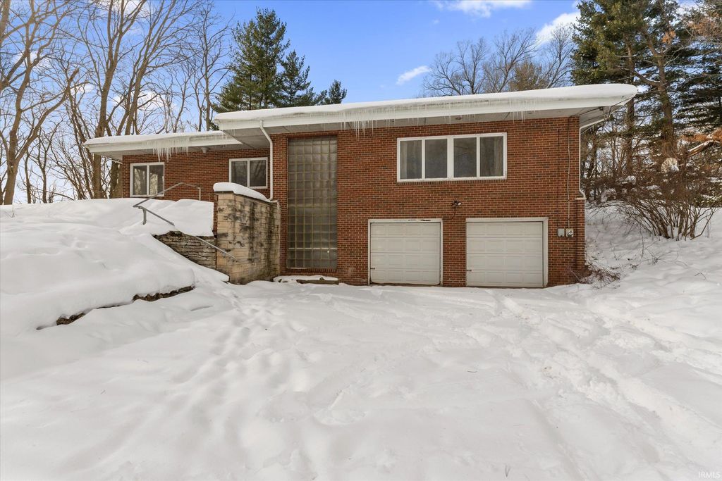 59277 Hazel Road, South Bend, IN 46614