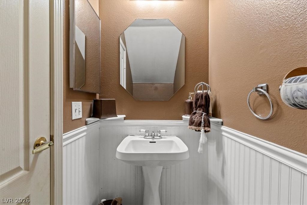 5267 Sunny Beach Lane, Las Vegas, NV 89118 — photo 5