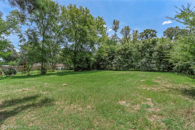 602 Pickwick Place, Shreveport, LA 71108