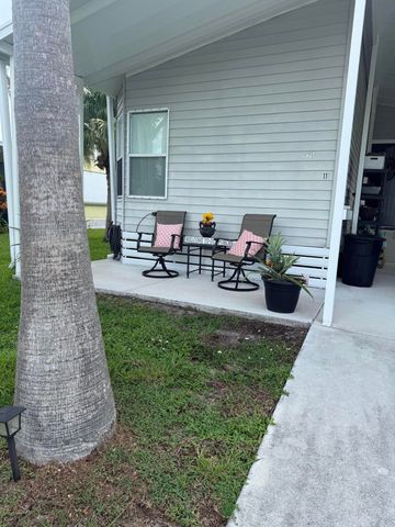 11 Nuevo Leon Road, Port St. Lucie, Port St Lucie, FL 34952