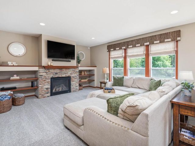 1631 Sparrow Road, Waconia, MN 55387