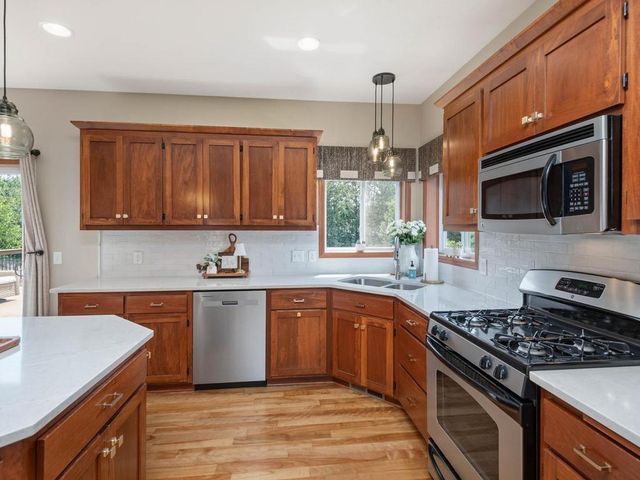 1631 Sparrow Road, Waconia, MN 55387