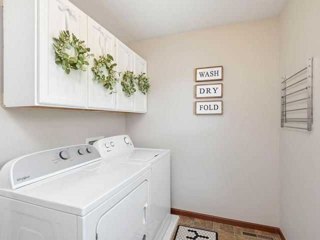 1631 Sparrow Road, Waconia, MN 55387