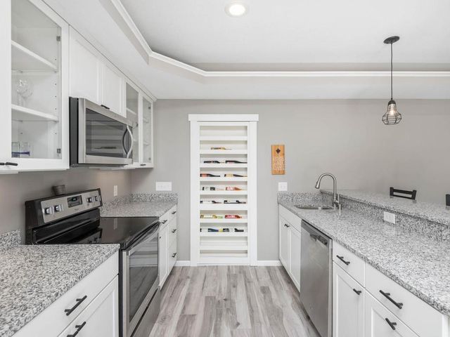 1631 Sparrow Road, Waconia, MN 55387