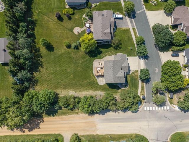1631 Sparrow Road, Waconia, MN 55387