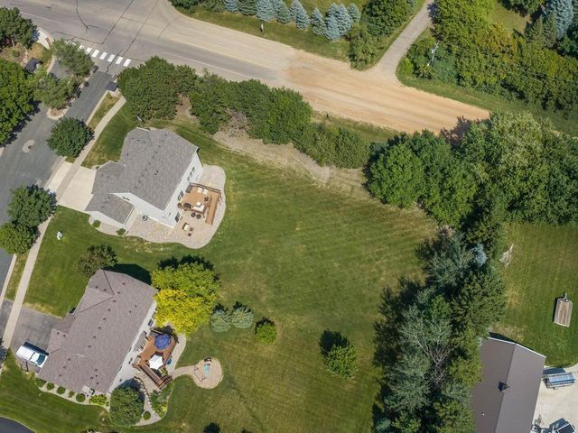 1631 Sparrow Road, Waconia, MN 55387