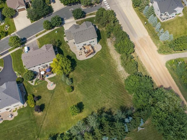 1631 Sparrow Road, Waconia, MN 55387