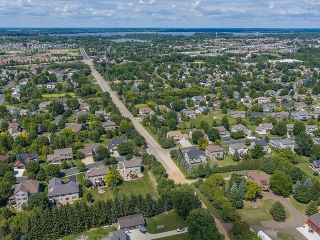 1631 Sparrow Road, Waconia, MN 55387