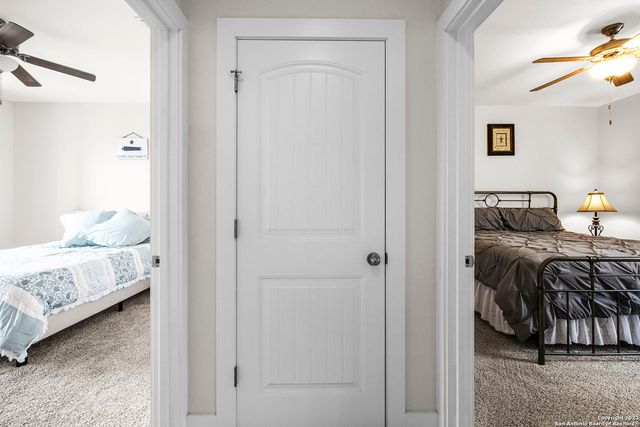 618 wagon wheel, Canyon Lake, TX 78133