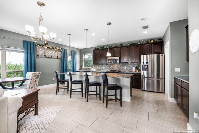 618 wagon wheel, Canyon Lake, TX 78133