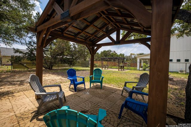 618 wagon wheel, Canyon Lake, TX 78133