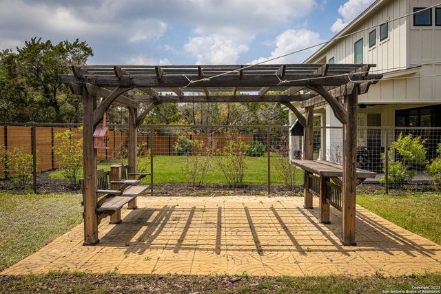 618 wagon wheel, Canyon Lake, TX 78133