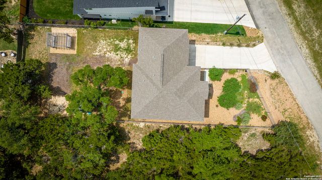 618 wagon wheel, Canyon Lake, TX 78133