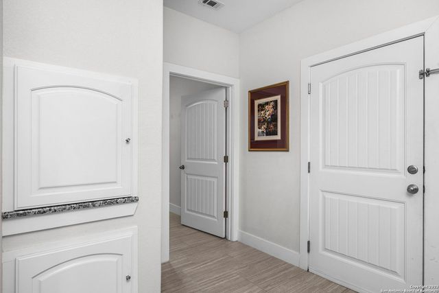 618 wagon wheel, Canyon Lake, TX 78133