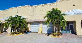 5501 N Nob Hill Rd 5513 & 5517, Sunrise, FL 33351