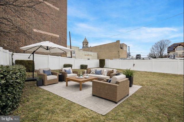 25 MADISON AVE, Lansdowne, PA 19050