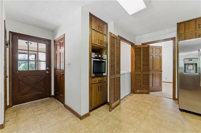 2485 Maple Street, Snellville, GA 30078