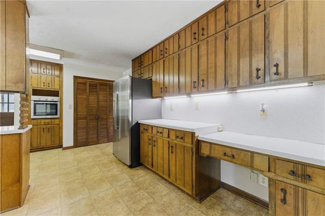 2485 Maple Street, Snellville, GA 30078