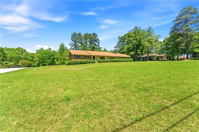 2485 Maple Street, Snellville, GA 30078