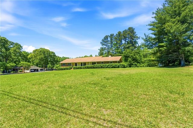 2485 Maple Street, Snellville, GA 30078