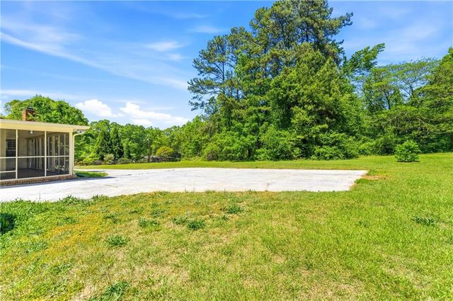 2485 Maple Street, Snellville, GA 30078