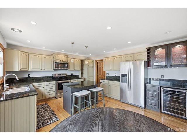5835 S Danube Cir, Aurora, CO 80015