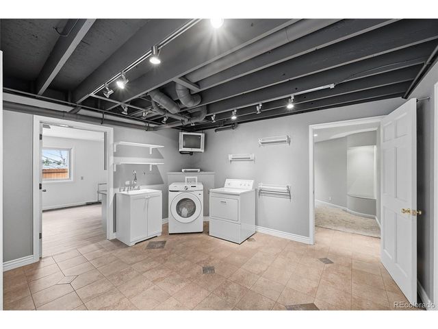 5835 S Danube Cir, Aurora, CO 80015