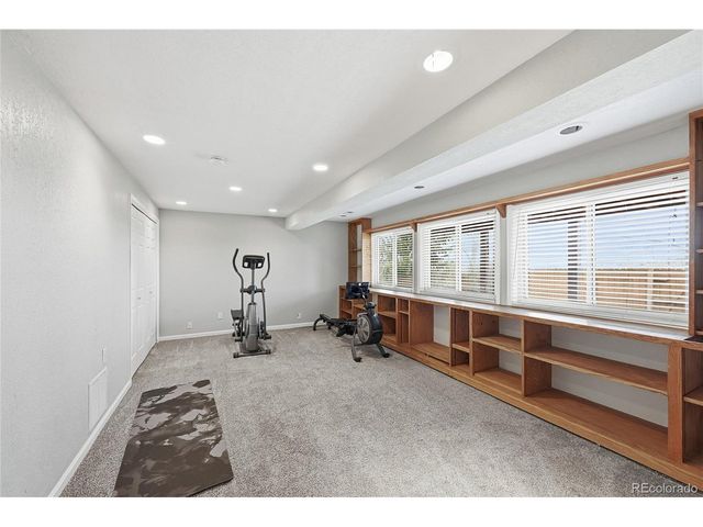 5835 S Danube Cir, Aurora, CO 80015