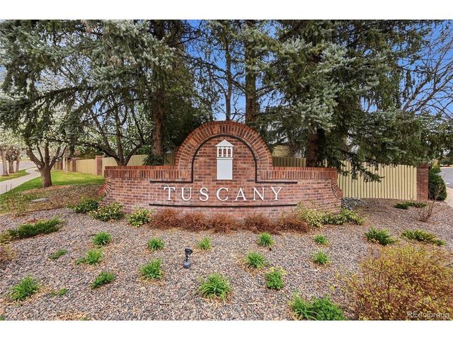 5835 S Danube Cir, Aurora, CO 80015