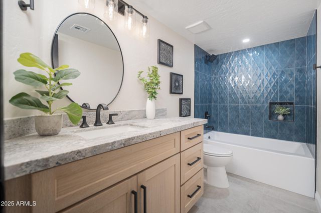 7207 W WESCOTT Drive, Glendale, AZ 85308