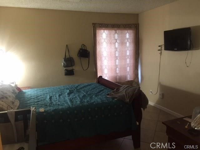 801 S Lyon Street H-3, Santa Ana, CA 92705