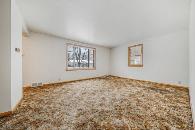 461 OAKLAWN AVENUE, Green Bay, WI 54304