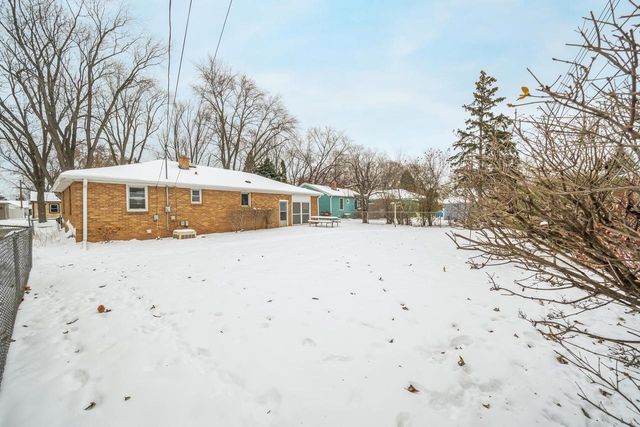461 OAKLAWN AVENUE, Green Bay, WI 54304