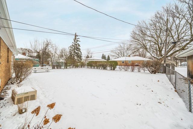 461 OAKLAWN AVENUE, Green Bay, WI 54304