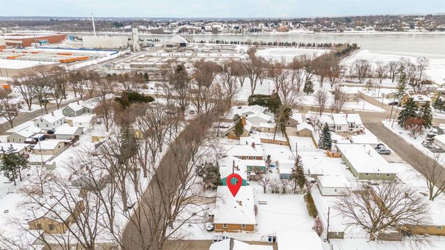 461 OAKLAWN AVENUE, Green Bay, WI 54304