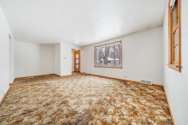 461 OAKLAWN AVENUE, Green Bay, WI 54304