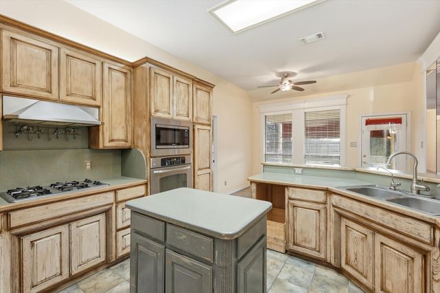 3801 Ridge Road, Willow Park, TX 76087