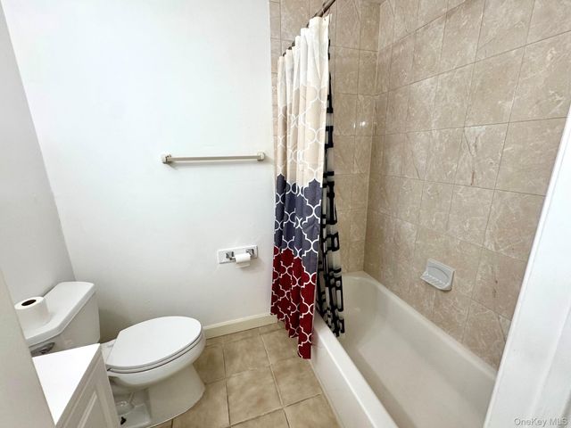 71 Pointe Circle S 71, Coram, NY 11727