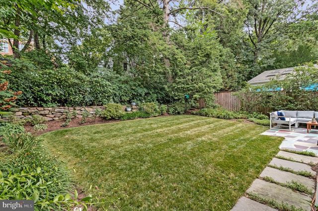 4745 RESERVOIR RD NW, Washington, DC 20007