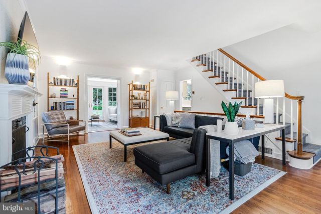 4745 RESERVOIR RD NW, Washington, DC 20007