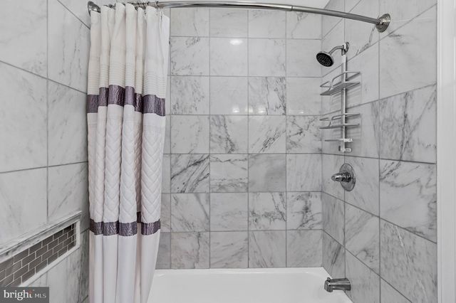 4745 RESERVOIR RD NW, Washington, DC 20007