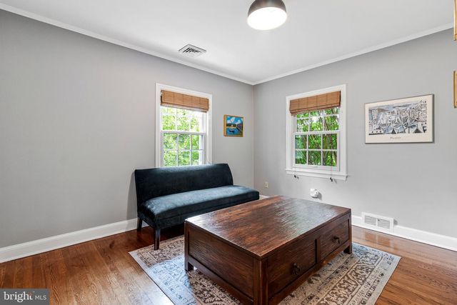 4745 RESERVOIR RD NW, Washington, DC 20007