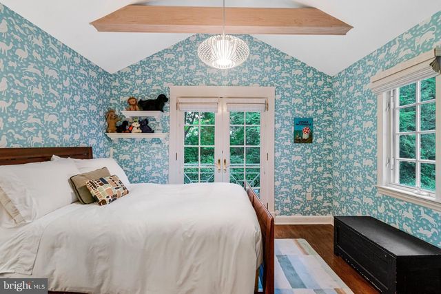 4745 RESERVOIR RD NW, Washington, DC 20007