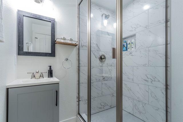 921 S Waverly Drive, Dallas, TX 75208