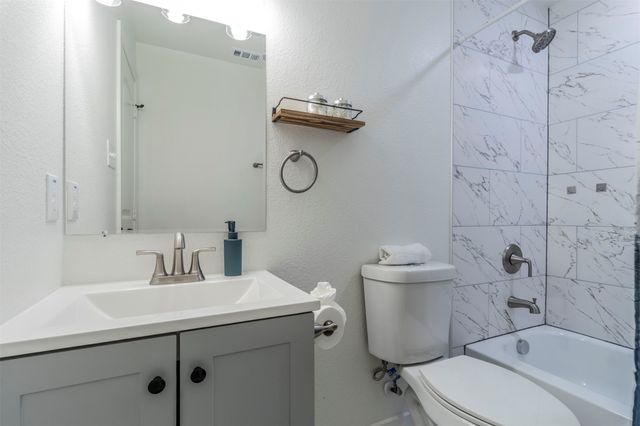 921 S Waverly Drive, Dallas, TX 75208