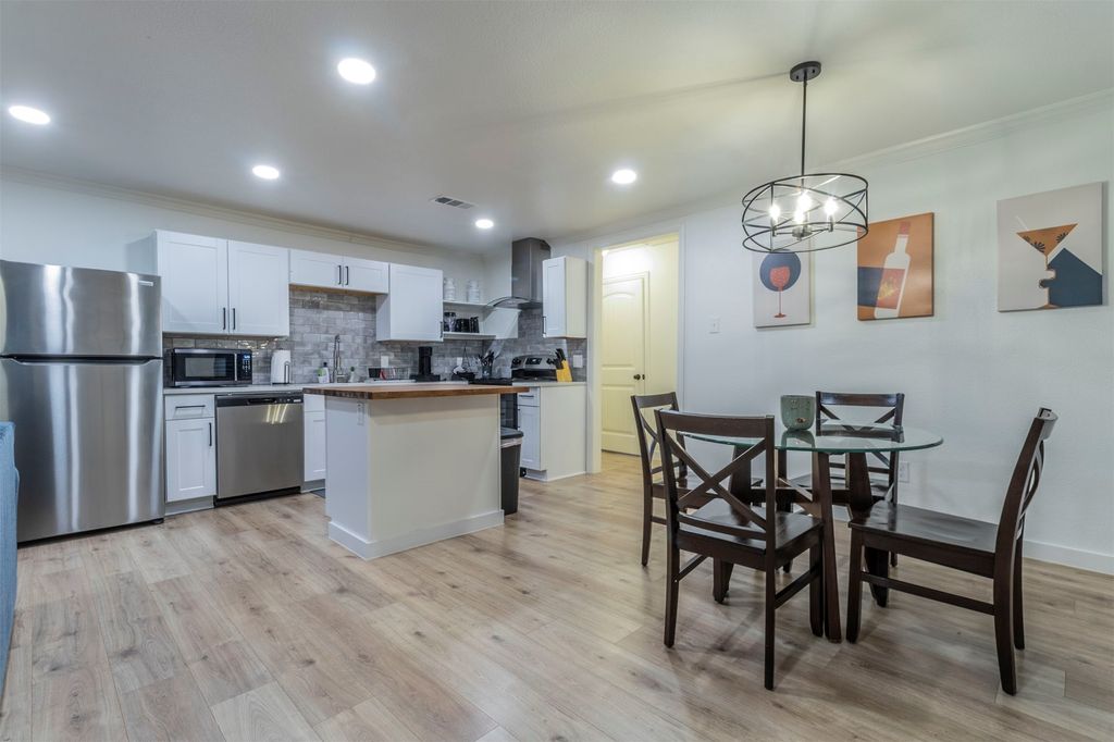 921 S Waverly Drive, Dallas, TX 75208