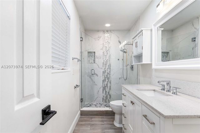 1900 NW 82nd Ter, Pembroke Pines, FL 33024