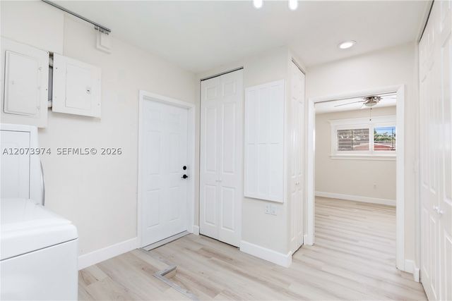 1900 NW 82nd Ter, Pembroke Pines, FL 33024
